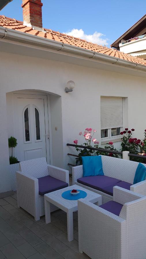 Apartments Tulipan - With Free Private Parking Garage Mostar Exteriör bild