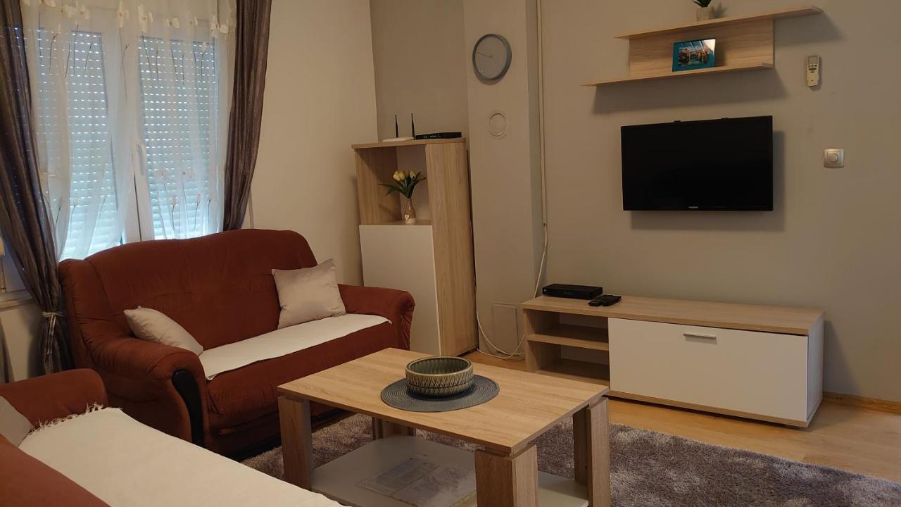 Apartments Tulipan - With Free Private Parking Garage Mostar Exteriör bild