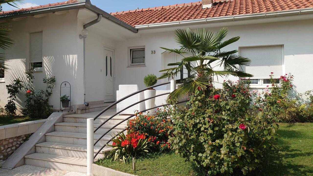 Apartments Tulipan - With Free Private Parking Garage Mostar Exteriör bild