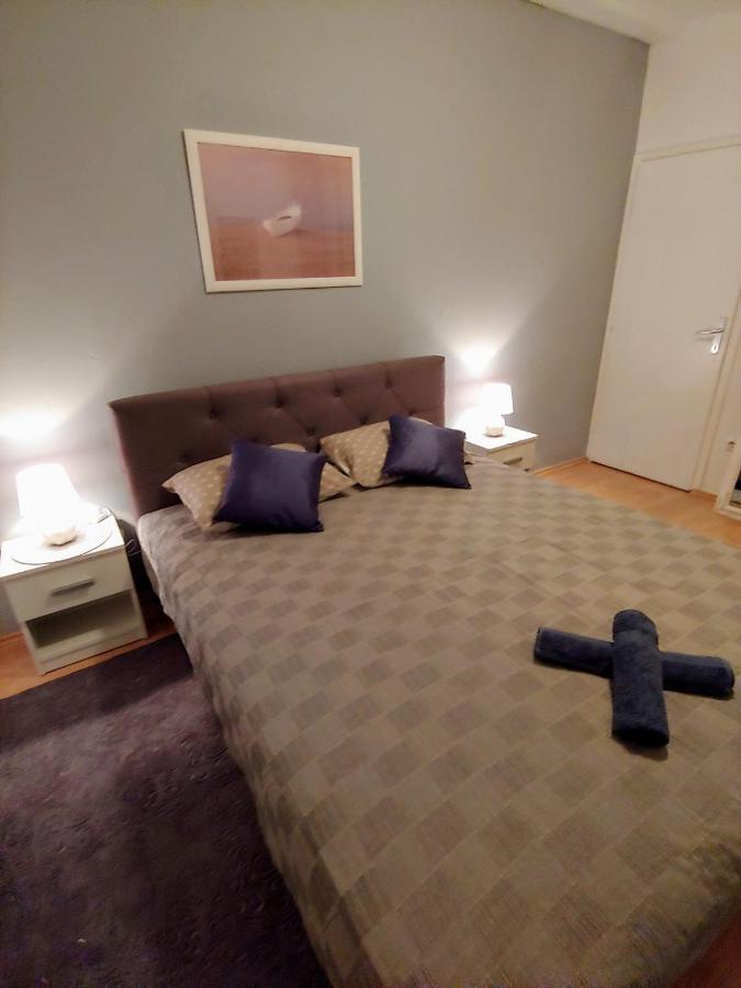 Apartments Tulipan - With Free Private Parking Garage Mostar Exteriör bild