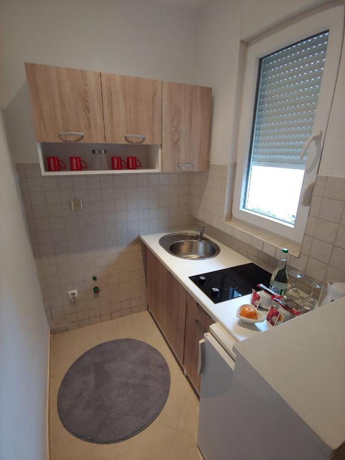 Apartments Tulipan - With Free Private Parking Garage Mostar Exteriör bild